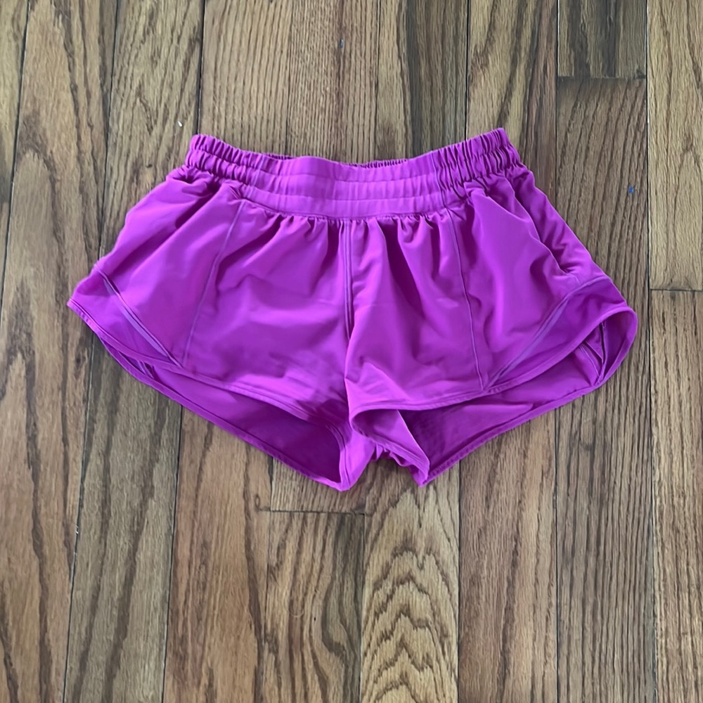 Ripened raspberry lululemon  hotty hots
